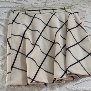 LOFT Cream and Black Checkered Skater Skirt
